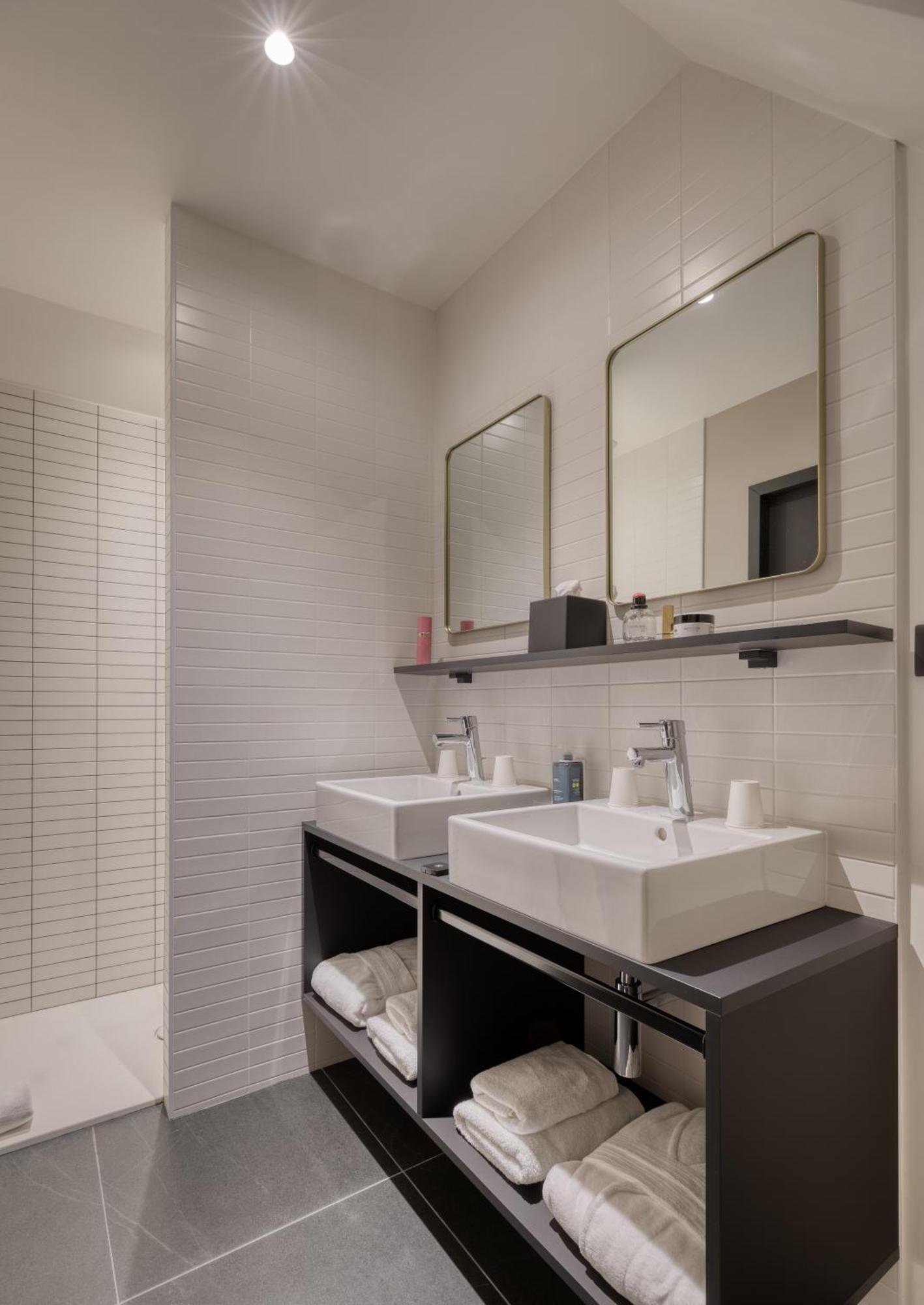 Brit Hotel Les Voyageurs Loudéac Zewnętrze zdjęcie