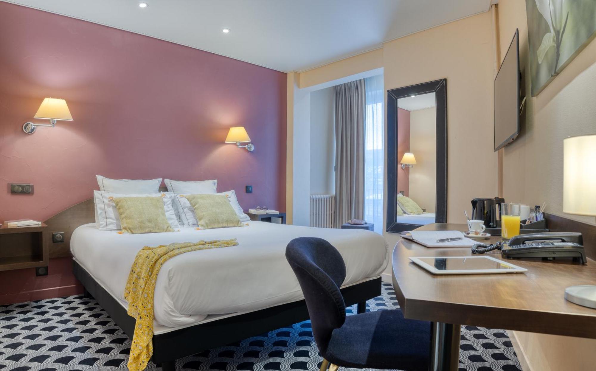 Brit Hotel Les Voyageurs Loudéac Zewnętrze zdjęcie